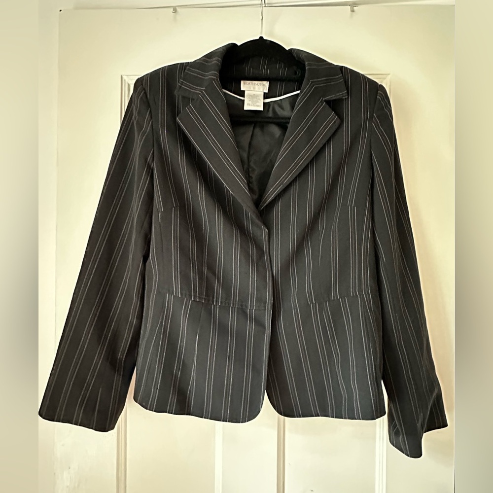 Vintage Worthington black blazer, stripes, hidden buttons sz 14